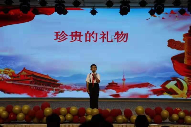 迷失在黑洞里